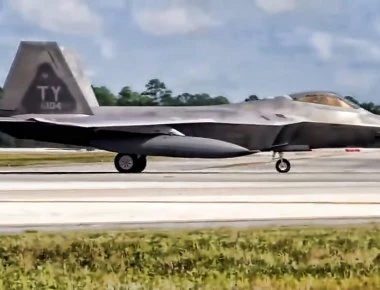 ΗΠΑ: Σχεδόν 12 F-22 εκτός ενεργείας από τον τυφώνα Μάικλ